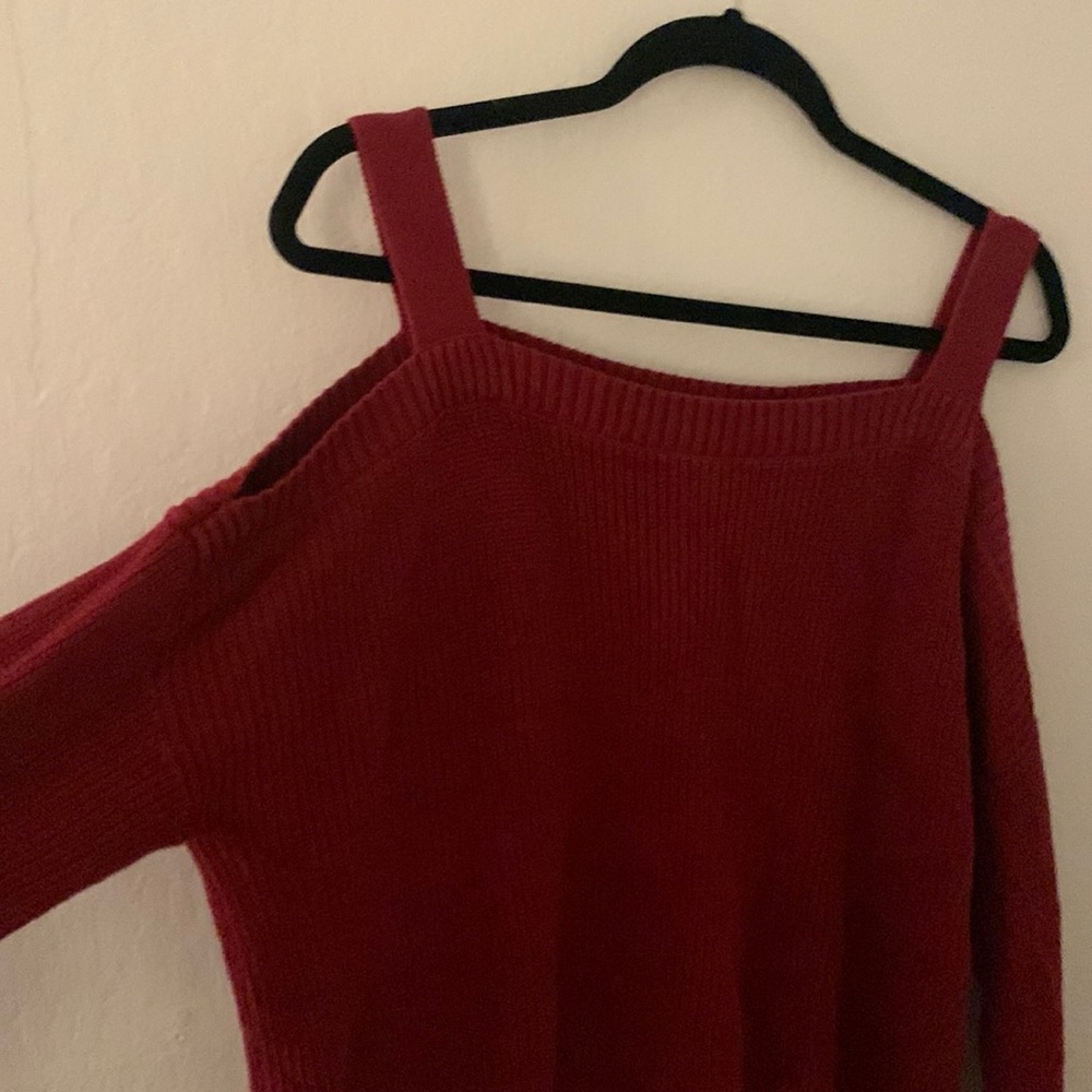 Sweater to show off your shoulders